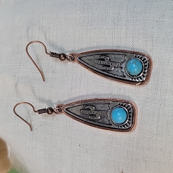 🔥LAST PAIR🔥Cactus and Turquoise Etched Pendant Drop Earrings - Picture 2 of 7